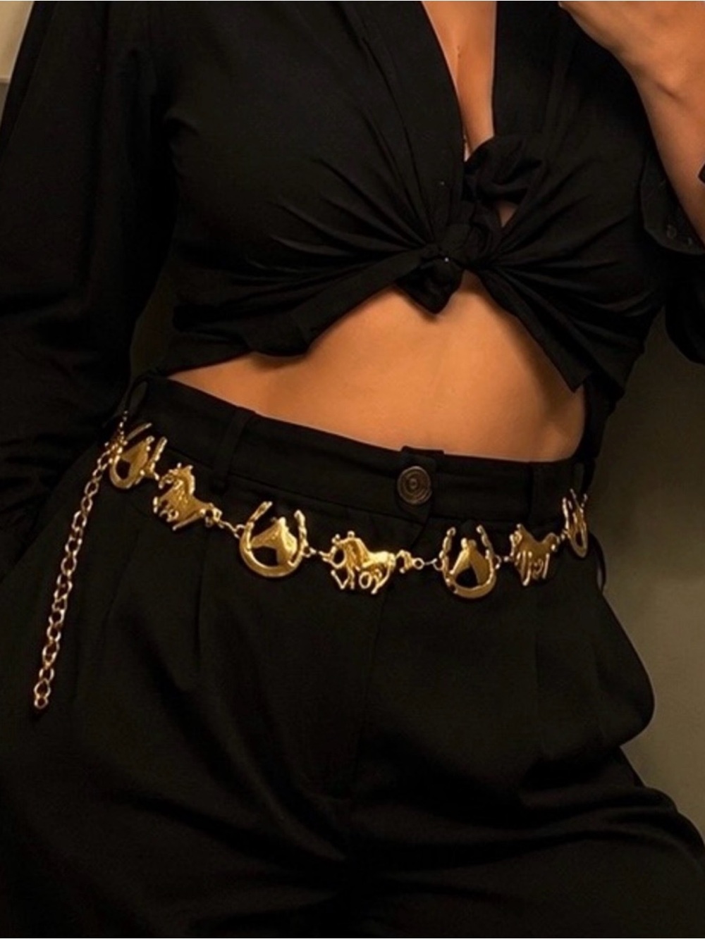 Dramatic Gold Back Necklace - Picture 4 of 6